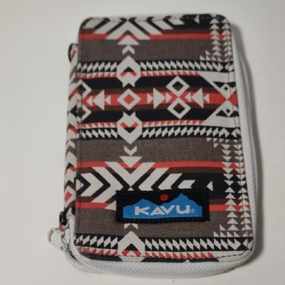 Kavu Black and Red Phone Case with Geometric Pattern